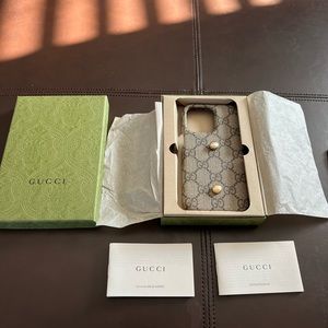 Gucci iPhone 13 cover with card case